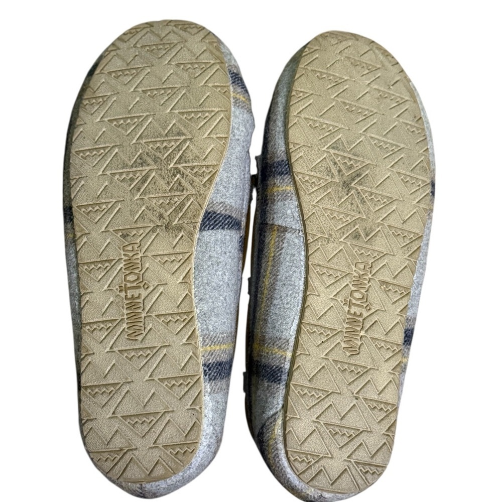 Minnetonka Gray Plaid Wool Moccasin Slippers Size 9 Cabin Cozy Lodgecore - Picture 6 of 6